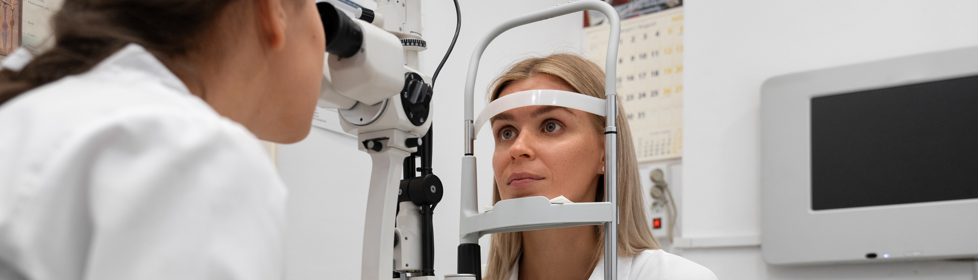 The Pros and Cons of LASIK